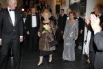Amsterdam 28 november 2010
Opening nieuwe de la Mar theater en premiere van le cage aux falles. Joop en Janine v d Ende met Koningin Beatrix en Pieter v Vollenhoven
Peter Smulders bv