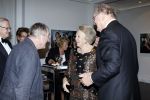 Amsterdam 28 november 2010
Opening nieuwe de la Mar theater en premiere van le cage aux falles. Joop en Janine v d Ende met Koningin Beatrix en Pieter v Vollenhoven. Koningin met Linda v Dijck
Peter Smulders bv