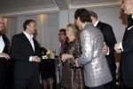 Amsterdam 28 november 2010
Opening nieuwe de la Mar theater en premiere van le cage aux falles. Joop en Janine v d Ende met Koningin Beatrix en Pieter v Vollenhoven. Beatrix met Jon v Eerd
Peter Smulders bv