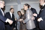 Amsterdam 28 november 2010
Opening nieuwe de la Mar theater en premiere van le cage aux falles. Joop en Janine v d Ende met Koningin Beatrix en Pieter v Vollenhoven. Beatrix met Jon v Eerd
Peter Smulders bv