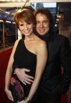Amsterdam 28 november 2010
Opening Nieuwe de la Mar theater en premiere Le cage aux folles. Marco en Leontine Borsato
Peter Smulders bv