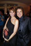 Amsterdam 28 november 2010
Opening nieuwe de la Mar theater en premiere van le cage aux falles. Marco en Leontine Borsato
Peter Smulders bv