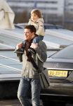 Schiphol 25 november 2010
Amanda Krabbe vertrekt voor 3 maanden naar Australie om daar aktie te gaan voeren tegen walvisvangst. martijn Bickel Achilles en de ouders van Amanda brengen haar weg.
Peter Smulders bv