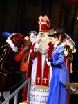 Scheveningen 13 november 2010
Prinses Maxima Prins WillemAlexander en Amalia Ariane en Alexia bij intocht sinterklaas. Noortje Helaar als Mary Poppins
Peter Smulders bv