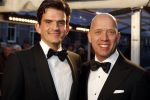 Amsterdam 28 november 2010
Opening Nieuwe de la Mar theater en premiere Le cage aux folles. Maurice Wijnen met vriend
Peter Smulders bv