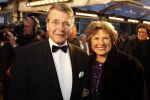 Amsterdam 28 november 2010
Opening Nieuwe de la Mar theater en premiere Le cage aux folles. Piet Hein Donner met vrouw
Peter Smulders bv