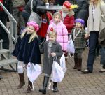 Scheveningen 13 november 2010
Prinses Maxima Prins WillemAlexander en Amalia Ariane en Alexia bij intocht sinterklaas.
Peter Smulders bv