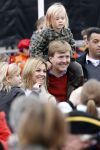 Scheveningen 13 november 2010
Prinses Maxima Prins WillemAlexander en Amalia Ariane en Alexia bij intocht sinterklaas.
Peter Smulders bv