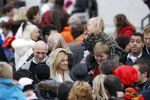 Scheveningen 13 november 2010
Prinses Maxima Prins WillemAlexander en Amalia Ariane en Alexia bij intocht sinterklaas.
Peter Smulders bv