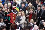 Scheveningen 13 november 2010
Prinses Maxima Prins WillemAlexander en Amalia Ariane en Alexia bij intocht sinterklaas.
Peter Smulders bv