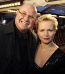 Amsterdam 28 november 2010
Opening Nieuwe de la Mar theater en premiere Le cage aux folles. Renee Soutendijk met man Ted lensen
Peter Smulders bv