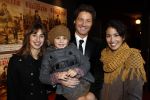 Kaatsheuvel 21 november 2010
Premiere Kruimeltje in het eftelingtheater. Rick Engelkes met zijn vrouw Annemarie en dochters
Peter Smulders bv