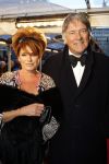 Amsterdam 28 november 2010
Opening Nieuwe de la Mar theater en premiere Le cage aux folles. Ron en Yvonne Brandsteder
Peter Smulders bv