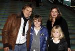 Amsterdam 27 november 2010
Toine v Peperstraten met vrouw en kindereen bij premiere bij pathe arena.
Peter Smulders bv