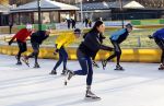 Amsterdam 19 december 2011
Amanda Krabbe aan het trainen voor de marathon op de weisensee op de jaap eden schaatsbaan.
Peter Smulders bv