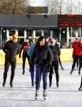 Amsterdam 19 december 2011
Amanda Krabbe aan het trainen voor de marathon op de weisensee op de jaap eden schaatsbaan.
Peter Smulders bv