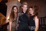 Amsterdam 24 november 2011
Uitreiking Beau monde awards in het Amstel hotel. Anouk Smulders met Irene Avogadri en Manon
Peter Smulders bv