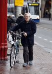 Amsterdam 7 december 2011
Barry Stevens op de fiets in Amsterdam.
Peter Smulders bv