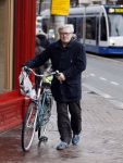 Amsterdam 7 december 2011
Barry Stevens op de fiets in Amsterdam.
Peter Smulders bv