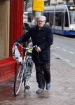 Amsterdam 7 december 2011
Barry Stevens op de fiets in Amsterdam.
Peter Smulders bv