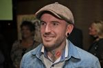 BAARN - In Restaurant Vuur is de perspresentatie gehouden van de nieuwe kerst cd genaamd Christmas Duets.  Met op de foto zanger Ben Saunders. FOTO PETER SMULDERS BV