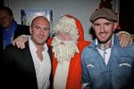 BAARN - In Restaurant Vuur is de perspresentatie gehouden van de nieuwe kerst cd genaamd Christmas Duets. Met op de foto Dean Saunders de Kerstman en Ben Saunders. FOTO PETER SMULDERS BV