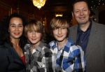 Amsterdam 22 december 2011
Premiere kerstcircus in carre. Carel Kraayenhof met vrouw en zoons
Peter Smulders bv