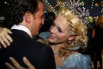Scheveningen 6 november 2011
Premiere Wicked in het circustheater met in de hoofdrollen Chantal janzen Willemijn Verkaik  Jim Bakkum Bill v Dijk en div andere. Chantal met vriend Marco
Peter Smulders bv