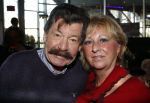 Hilversum 15 november 2011
Presentatie boek van de Zangeres zonder Naam geschreven door Ben Holthuis. Chiel Montagne met vrouw
Peter Smulders bv
