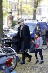Amsterdam 2 november 2011
Connie Breukhoven met Soraiya en Semmy op de cornelis schuytstraat
Peter Smulders bv