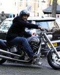 Amsterdam 4 november 2011
Dennis Rugenbregt op buddha to Buddha Harley Davidson.
Peter Smulders bv