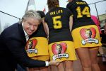 Den Bosch 27 november 2011
Dries Roelvink sponsort de hockey dames van Den Bosch.
Peter Smulders bv
