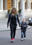 Amsterdam 28 november 2011
Opening sportschool Carlos Lens. Fajah Lourens met zoon
Peter Smulders bv