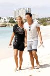 Sint Maarten 10 november 2011
Jan Smit en zijn vrouw Liza op het strand de dag voor hun trouwen.
Peter Smulders bv