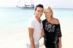 Sint Maarten 10 november 2011
Jan Smit en zijn vrouw Liza op het strand de dag voor hun trouwen.
Peter Smulders bv