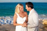 Sint Maarten 11 november 2011
Jan en Liza Smit trouwen op het strand met de naam baie Rouge
Peter Smulders bv