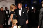 Amsterdam 21 november 2011
Premiere Nova Zembla in het RAI theater. De film is geregisseerd door Reinout Oerlemans en Robert de Hoog en Doutzen Kroes spelen de hoofdrollen.
Prinses Maxima en prins Wilem Alexander zijn de eregasten. Benjamin Oerlemans geeft bloemen aan Maxima
Peter Smulders bv