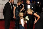 Amsterdam 21 november 2011
Premiere Nova Zembla in het RAI theater. De film is geregisseerd door Reinout Oerlemans en Robert de Hoog en Doutzen Kroes spelen de hoofdrollen.
Prinses Maxima en prins Wilem Alexander zijn de eregasten. Benjamin Oerlemans geeft bloemen aan Maxima
Peter Smulders bv