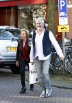 Amsterdam 4 november 2011
Pieter Storms en Nina Brink met dochter op de cornelis schuytstraat.
Peter Smulder bv