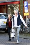 Amsterdam 4 november 2011
Pieter Storms en Nina Brink met dochter op de cornelis schuytstraat.
Peter Smulder bv