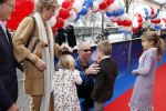 Amsterdam 26 november 2011
Premiere Dolfje Weerwolfje in carre. Paul v Loon met Prinses Laurentien Prins Constantijn en hun kinderen Aloise Claus Cazimir en ...
Peter Smulders bv