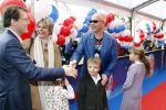 Amsterdam 26 november 2011
Premiere Dolfje Weerwolfje in carre. Paul v Loon met Prinses Laurentien Prins Constantijn en hun kinderen Aloise Claus Cazimir en ...
Peter Smulders bv