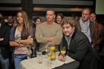 BAARN - In Restaurant Vuur is de perspresentatie gehouden van de nieuwe kerst cd genaamd Christmas Duets. Met op de foto Glennis Grace, Wino Omtzigt en Rene Froger. FOTO PETER SMULDERS BV