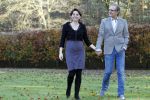 Ede 14 november 2011
Rob de Nijs en zijn zwangere vrouw Henriette bij hun thuis in de tuin.
Peter Smulders bv
