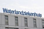 Purmerend 30 november 2011
Waterland ziekenhuis in Purmerend waar de dochetr van Jan en Liza Smit , Emma ligt.
Peter Smulders bv
