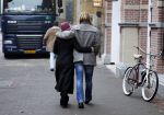 Amsterdam 20 november 2011
Wende Snijders met vriend op het leidse plein.
Peter Smulders bv