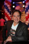 Noordwijk 23 november 2012
Presentatie cd Alex Wielders . Louis v gaal reikt de eerste cd uit.
Peter Smulders bv