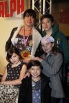 Haarlem 8 december 2012
Premiere Wreck it in Pathe Haarlem. Amanda Krabbe met al haar kinderen Bickel Yasmijn Michelle en Achilles
Peter Smulders bv