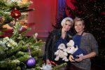 Hilversum 7 december 2012
Sky radio opbouwen Christmas tree (kerstboom) voor goede doelen. Anouk Smulders en Anita Witzier voor stichting hulphond
Peter Smulders bv