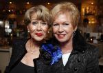 Loosdrecht 26 november 2012
Presentatie cd Anneke Gronloh bij het Golden Tulip hotel. Anneke met Ria Valk
Peter Smulders bv